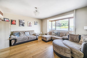 Lounge- click for photo gallery